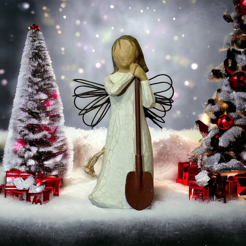Vintage Willow Tree Collection figurine Ornament 2002 “Angel of the Garden”